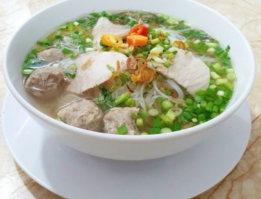 Hủ Tiếu Gò Vấp – Hương Vị Ẩm Thực Sài Gòn Giữa Lòng Khu Phố Sầm Uất